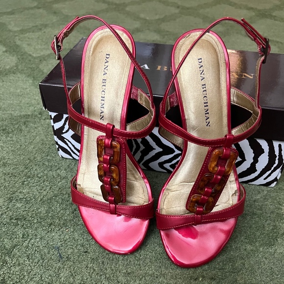 Dana Buchman Ryann Sandal - Size 6M - Picture 2 of 6